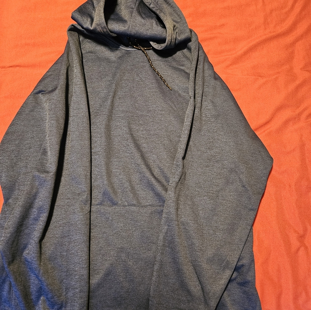Sweatshirt - Picture 4 of 4